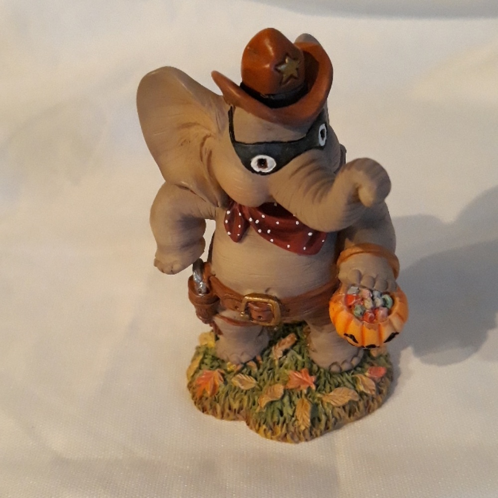 Hamilton Elephant Figurine Trick or Treat